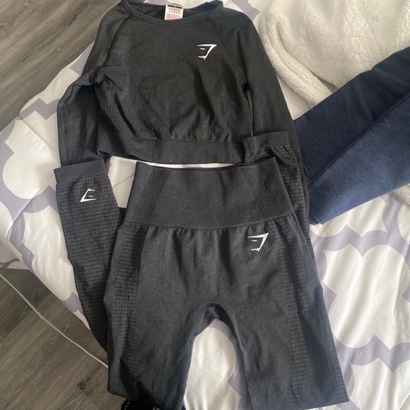 Gymshark Set - Picture 3 of 3